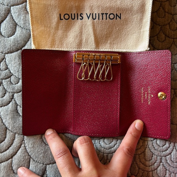 Authentic Louis Vuitton 6 Key Holder Fuchsia - Picture 4 of 9